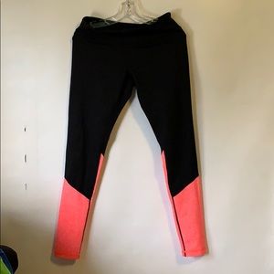 Zella Women’s Black and Pink leggings size medium